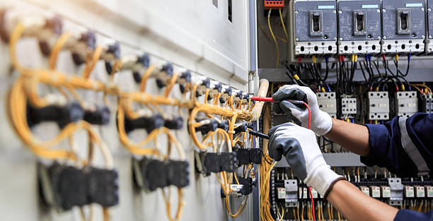 Professional Electrician technician working in Minerva, OH